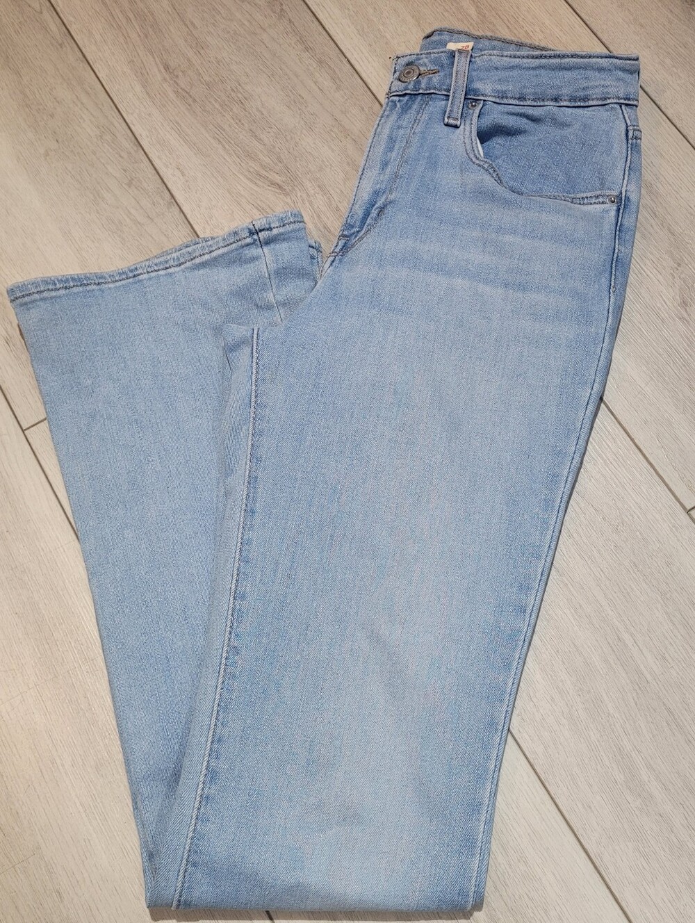 Levi's Women's Light Wash High Waist Stretch Flare Leg Denim Jeans 28 Blue